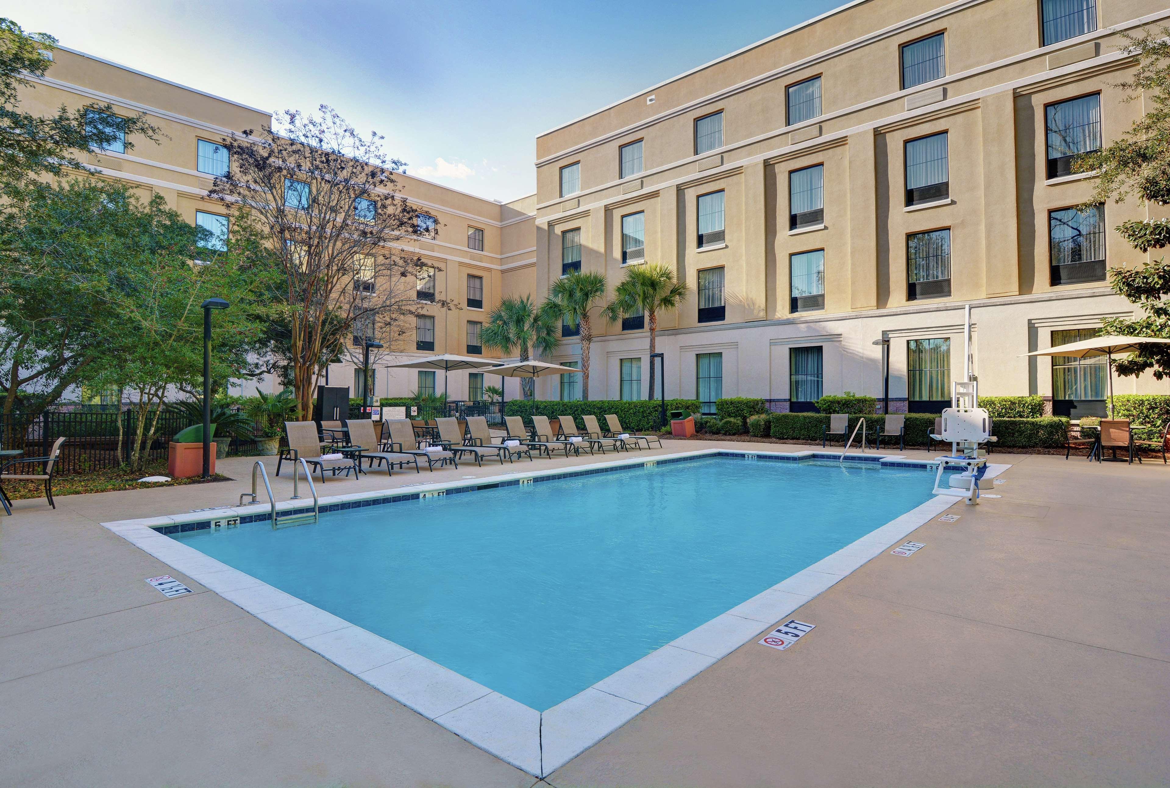Hampton Inn Charleston-Daniel Island מראה חיצוני תמונה