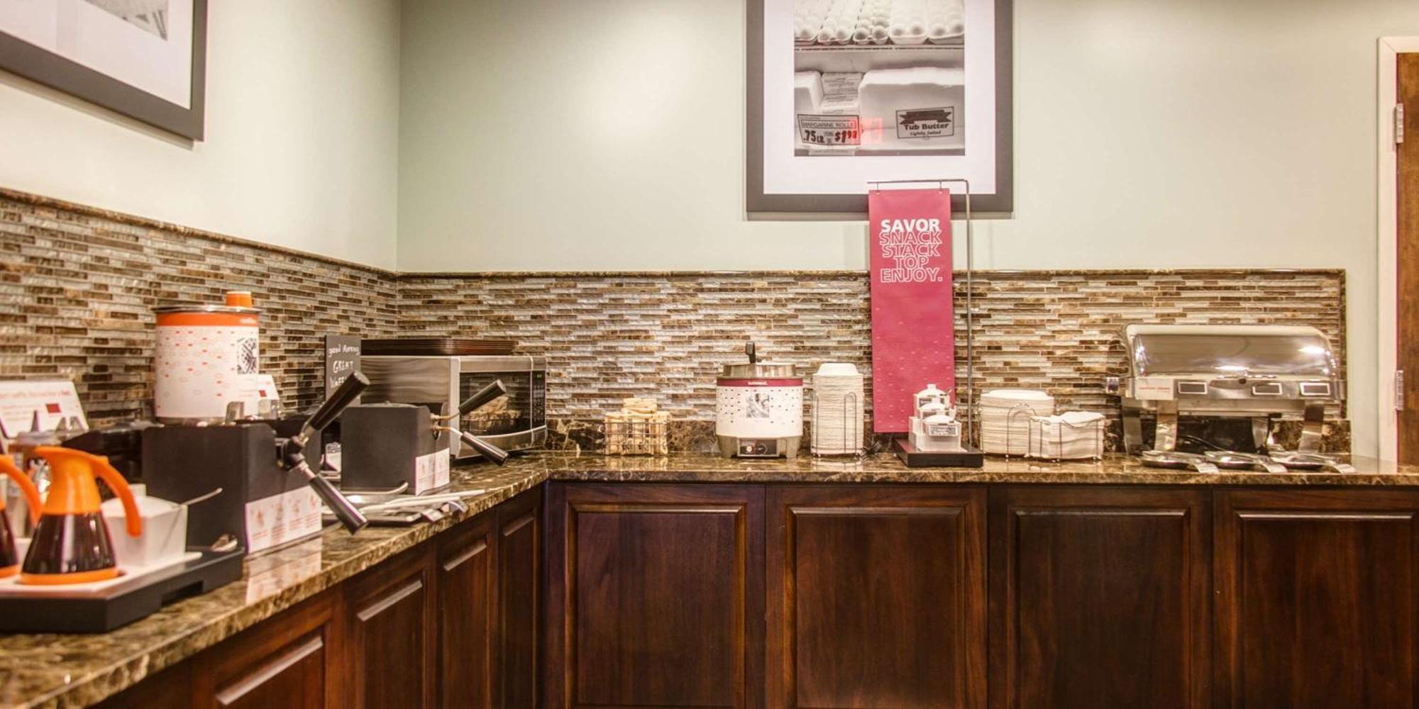 Hampton Inn Charleston-Daniel Island מראה חיצוני תמונה