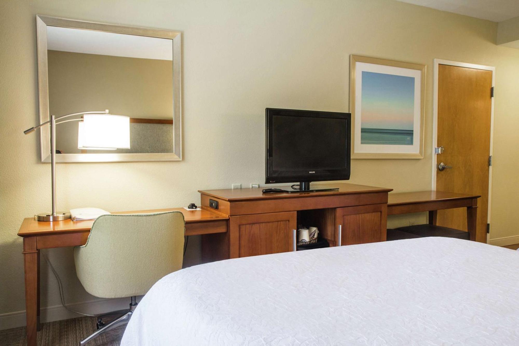 Hampton Inn Charleston-Daniel Island מראה חיצוני תמונה