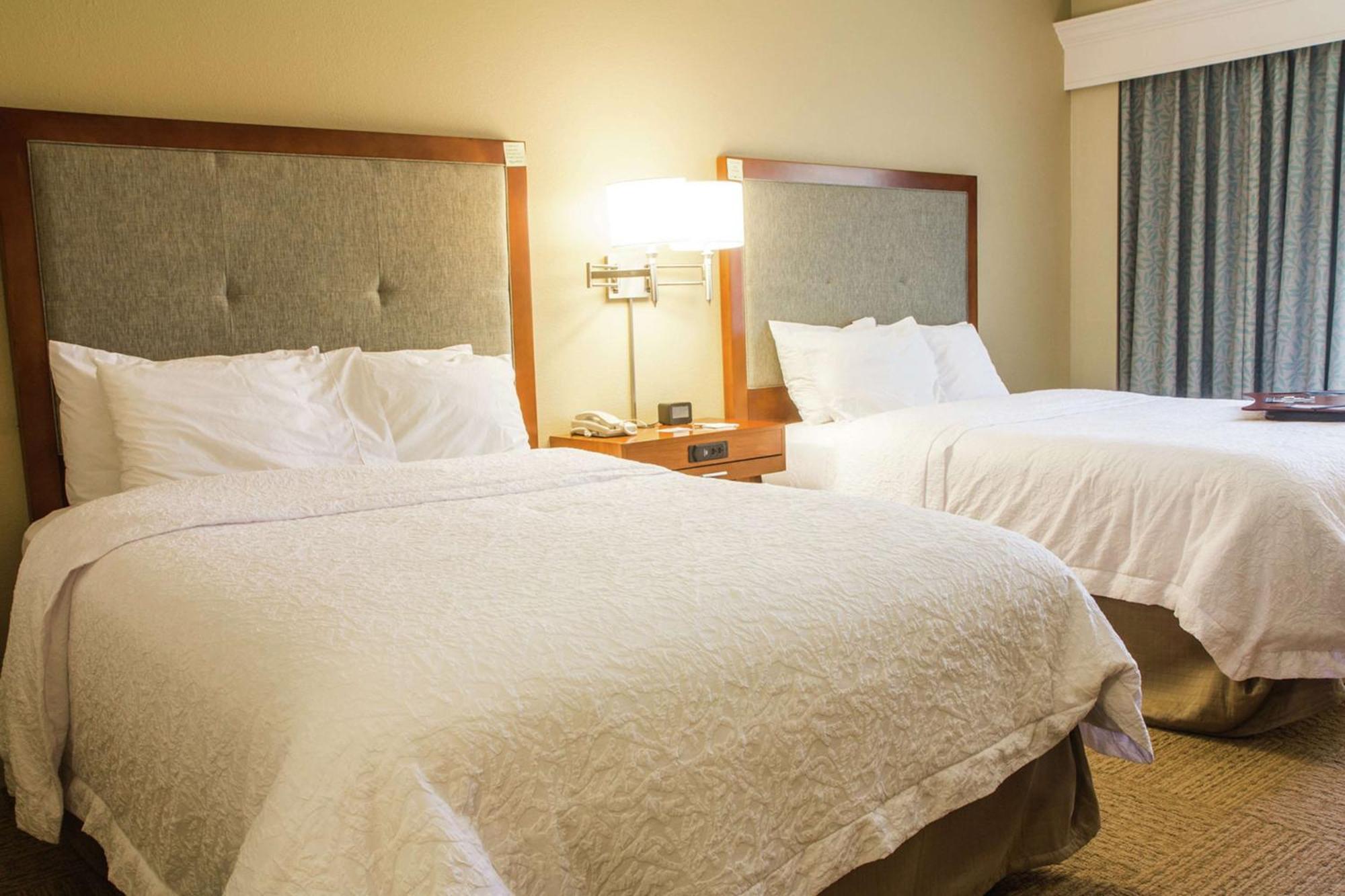 Hampton Inn Charleston-Daniel Island מראה חיצוני תמונה